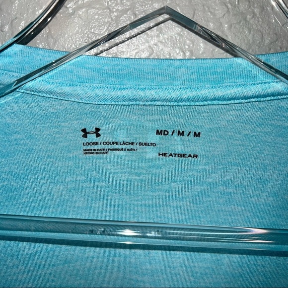 Under Armour short sleeve baby blue Loose Coupe  top - Picture 5 of 8